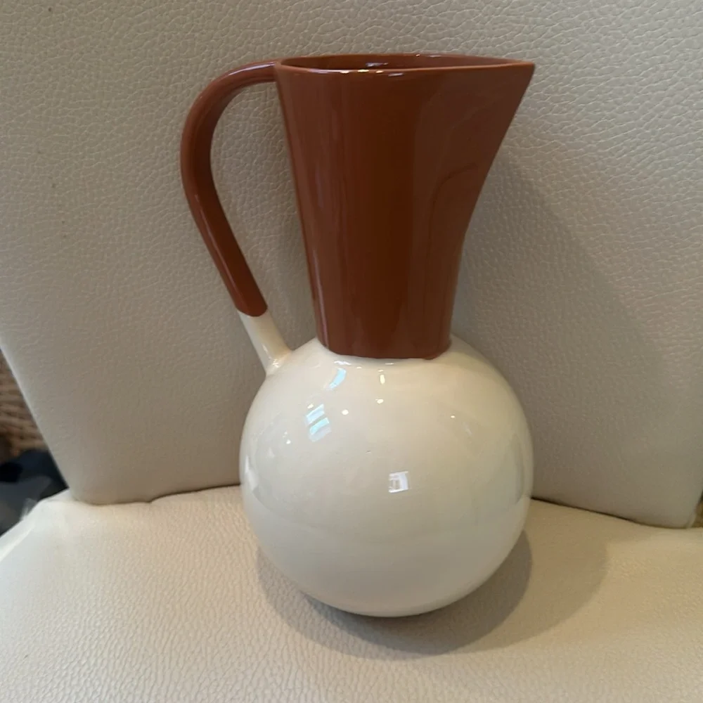 Anthro Amaya Pitcher / Vase NWT Portuguese Pottery -Beautifully Glazed Neutral